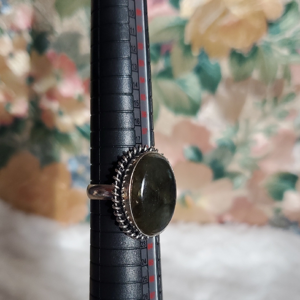 925 Labradorite Green Oval Ring